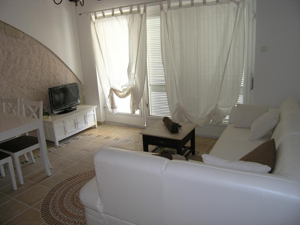 Apartment Damijan Krk Town Exterior foto